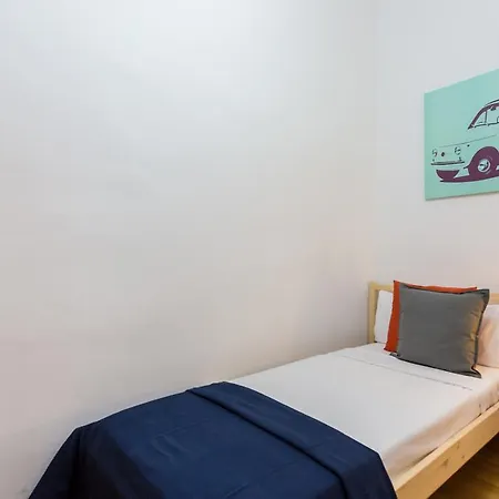 Charming With Balcony In Gracia Apartment