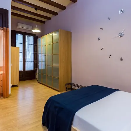 Apartment Charming With Balcony In Gracia Barcelona